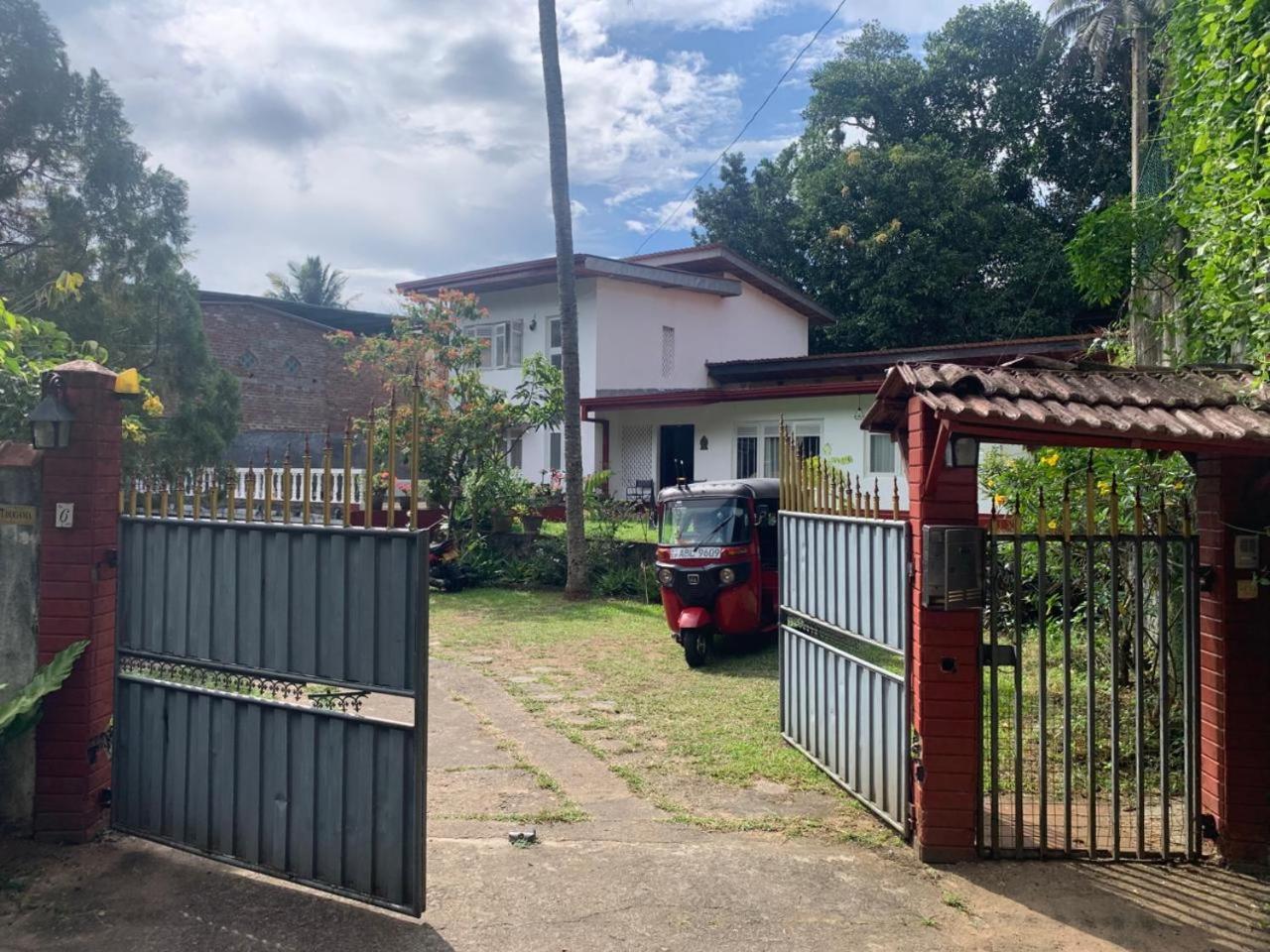No 06 Veediya Bandara Lane Bahirawakanda Κάντι Εξωτερικό φωτογραφία
